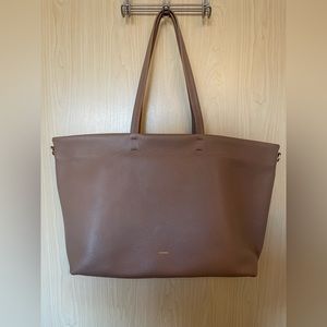 Cappuccino Classic Easy Zipper Tote